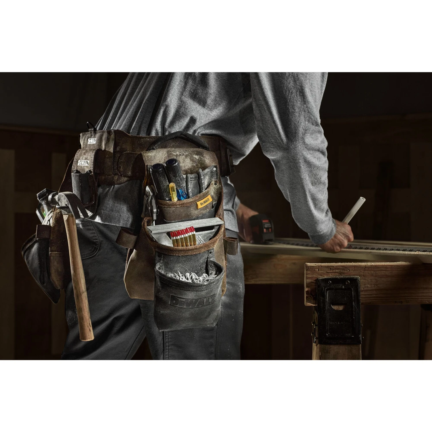 DEWALT Framer Leather Tool Belt 7 DEWALT Framer Leather Tool Belt -Dewalt Tool World 62394074