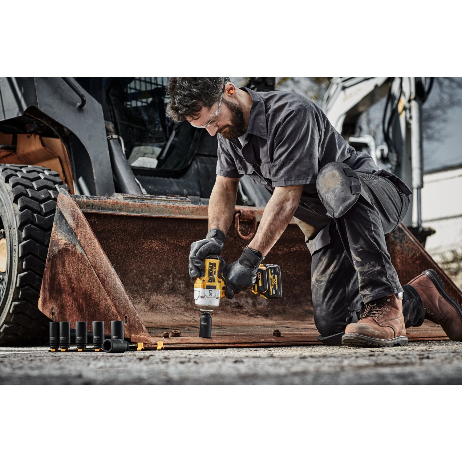 DEWALT XR 20-volt Max Variable Speed Brushless 1/2-in Drive Cordless Impact Wrench (Battery Not Included And Charger Not Included) 19 DEWALT XR 20-volt Max Variable Speed Brushless 1/2-in Drive Cordless Impact Wrench (Battery Not Included And Charger Not Included) -Dewalt Tool World 65370100